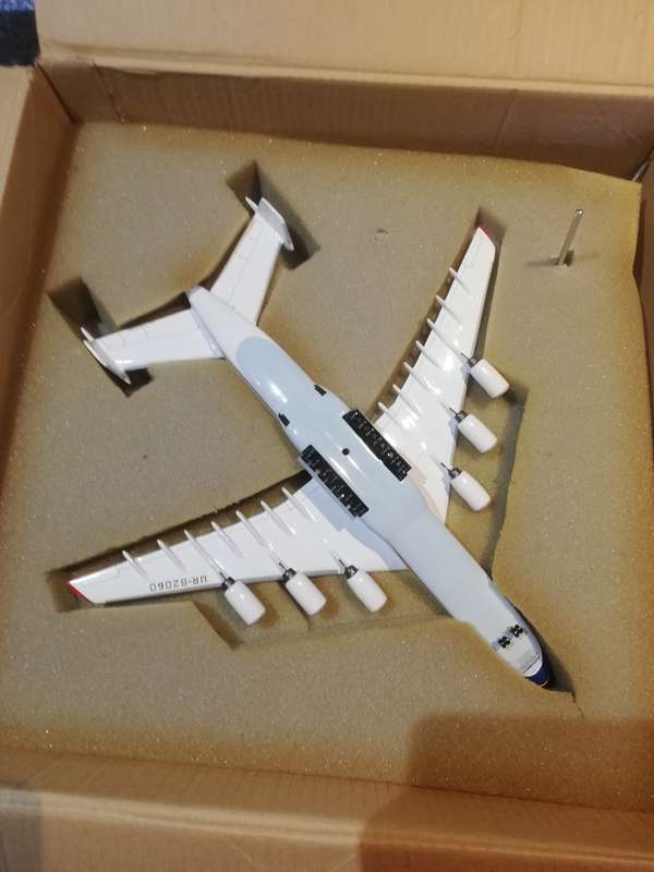 ANTONOV AN-225 1:200