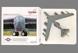 HERPA 1:200 US AIR FORCE BOEING B-52H STRATOFORTRESS 554619