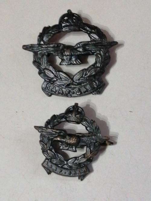 WW2 SAAF Cap badge and lapel badge