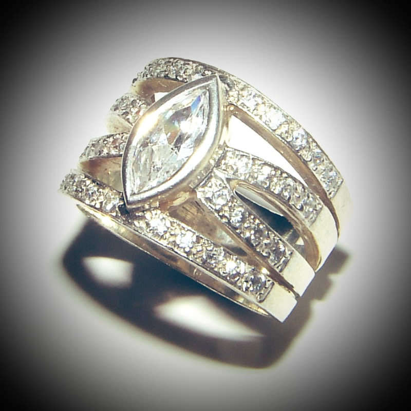 PURE PERFECTION! HANDMADE SOLID .925 STERLING SILVER RING!