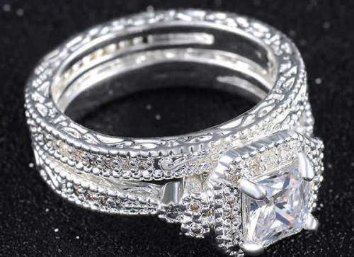 STUNNING SAPPHIRE AND CZ 18K WHITE GOLD FILLED WEDDING RING SET