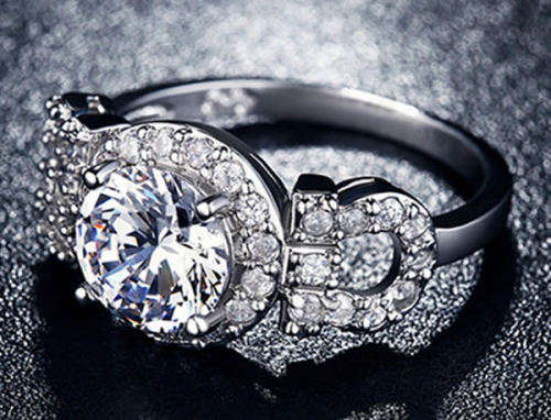 STUNNING SAPPHIRE 18K WHITE GOLD FILLED DRESS RING