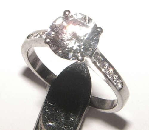 PURE PERFECTION! SOLID .925 STERLING SOLITAIRE RING WITH SIMULATED DIAMONDS!