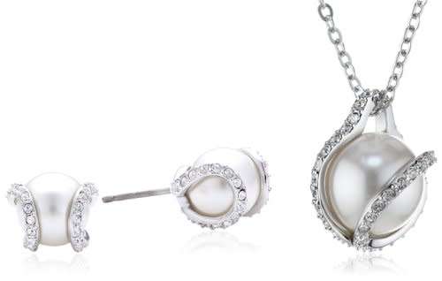 ***SWAROVSKI COLLECTION*** GENUINE SWAROVSKI PEARL NUDE NECKLACE AND EARRING SET 1081922!!