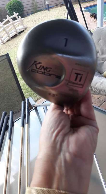 BARGAIN! - 29 GOLF CLUBS AND 3 GOLF BAGS ALL IN GOOD CONDITION - ONLY R1500!
