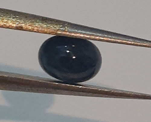 NATURAL SAPPHIRE - RICH ROYAL BLUE  OVAL CABOCHON - 1.815cts