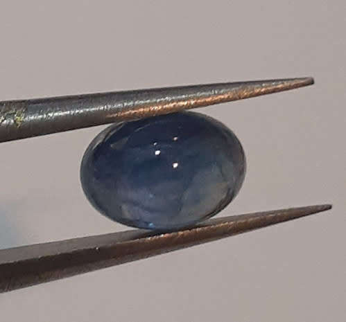 NATURAL SAPPHIRE - RICH ROYAL BLUE  OVAL CABOCHON - 1.815cts