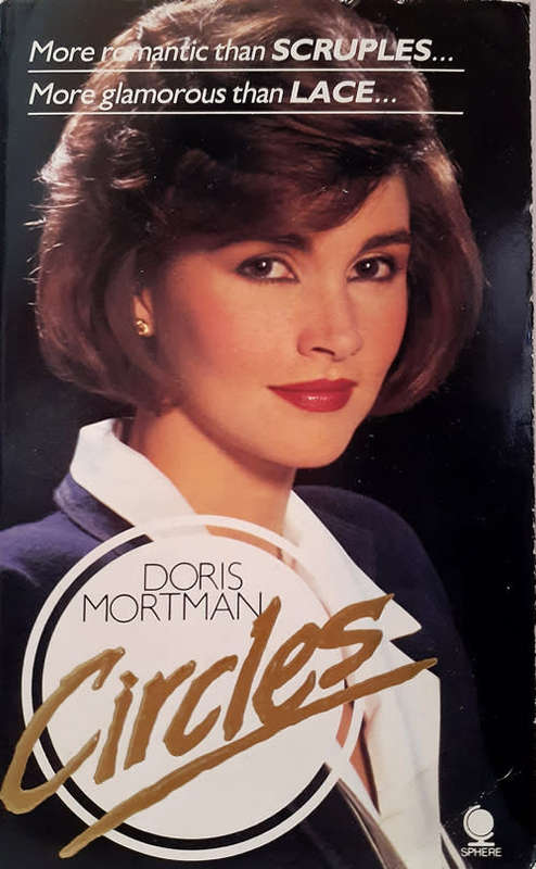 PAPERBACK - CIRCLES BY DORIS MORTMAN (CONDITION EXCELLENT)