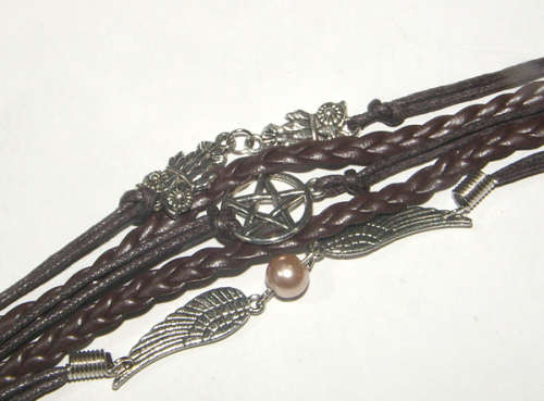 **GORGEOUS AND HOT!!***BEAUTIFUL LEATHER INFINITY CHARM BRACELET!