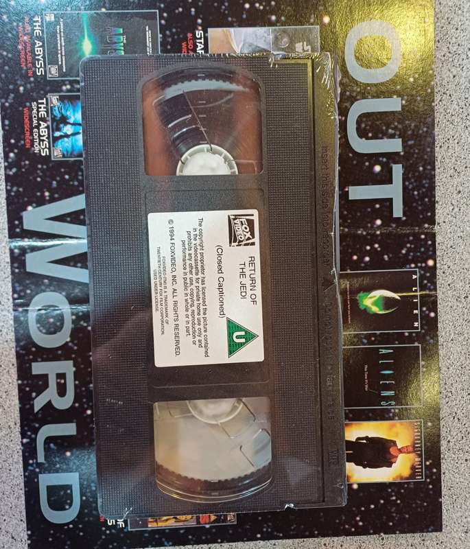 RARE COLLECTOR`S ITEM: VHS CASSETTE  -  STAR WARS RETURN OF THE JEDI (SEALED!)