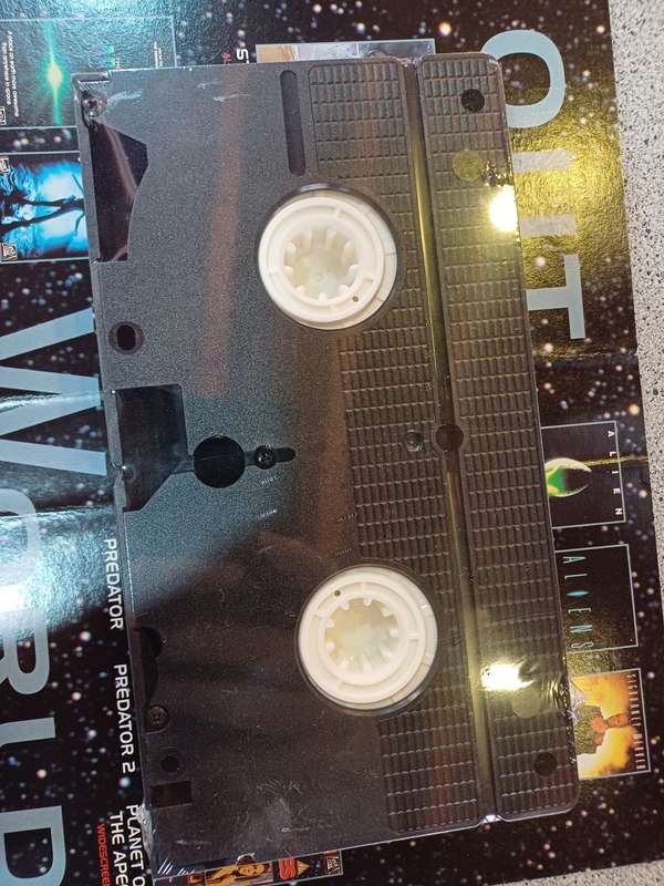 RARE COLLECTOR`S ITEM: VHS CASSETTE  -  STAR WARS RETURN OF THE JEDI (SEALED!)