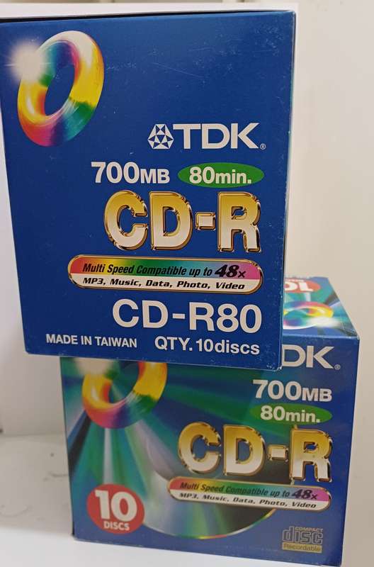 TDK CD-R  700mb Box of 10 (Individually Sealed in Plastic Casings)
