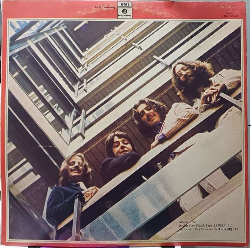 VINYL LP RECORD  - The Beatles/1962 - 1966 (Double LP)