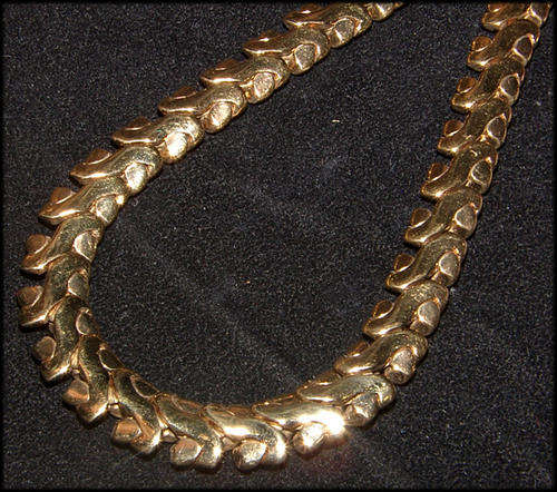 **EXCELLENT QUALITY! HEAVY 9K GP FANCY ITALIAN FANCY LINK CHAIN!