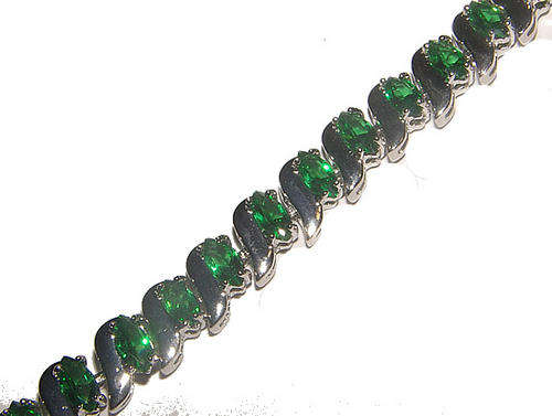 ***STUNNING!!1*** GORGEOUS EMERALD TENNIS BRACELET!!