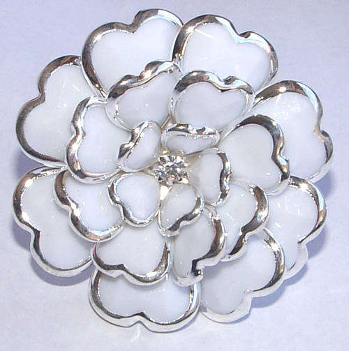 ****FLOWERS ARE IN!!***LUCITE AND SILVER FLOWER BLING RING - NEW!
