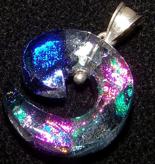 ***UNIQUE!!!***  DICHROIC FUSED GLASS JEWELLERY -  PENDANT!