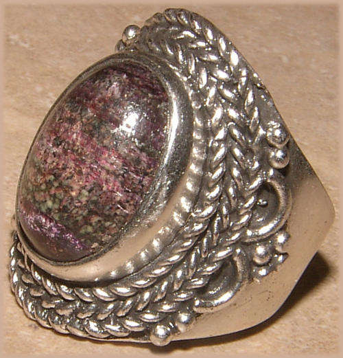 ***WOAW!***A RING THAT WILL KNOCK YOUR SOCKS OFF!!! - new