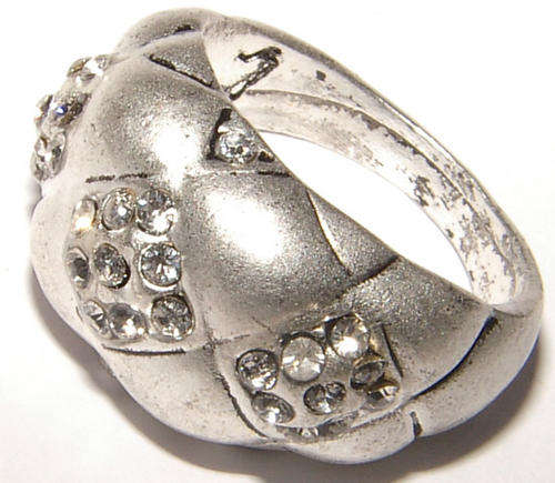 ***EYE CATCHING!!!*** PEWTER DOME DRESS RING - BIG SIZE!