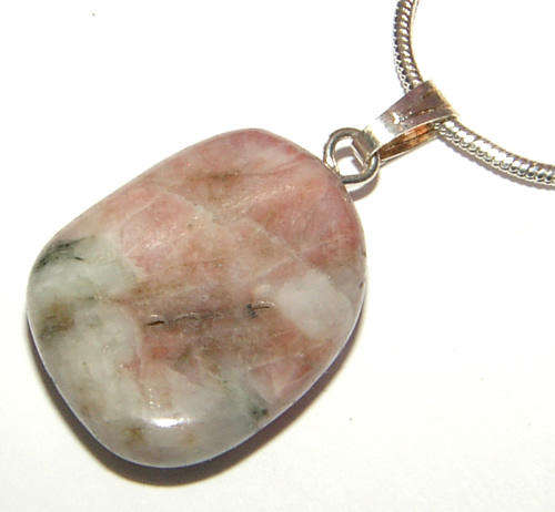 STUNNING NATURAL GEMSTONE  PENDANT!!