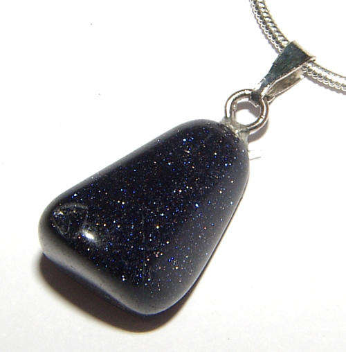 STUNNING NATURAL SUNSTONE DRUM STONE PENDANT!!
