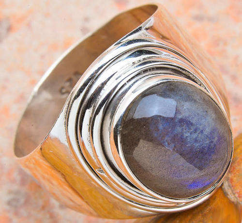 ***WOAW!!!*** RAINBOW LABRADORITE IN SOLID STERLING SILVER RING!!!