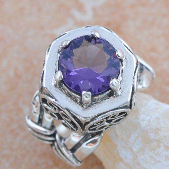 ***NATURAL GEMSTONES!!!***STUNNING AMETHYST IN STERLING SILVER RING!!!
