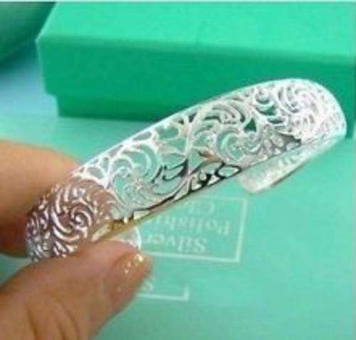 ***L@@@@K!!*** STUNNING SILVER FILIGREE BANGLE!!