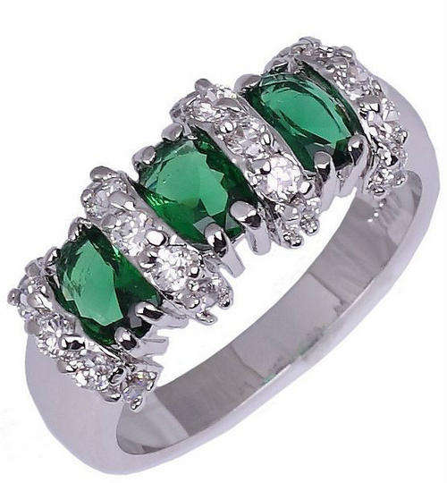 ***SIZE 9***STUNNING EMERALD WHITE GOLD DRESS RING!!!