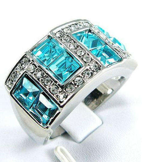 ***WOAW!!!***STUNNING TOPAZ COCKTAIL DRESS RING!!!