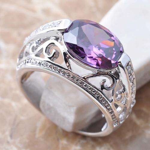 ***GORGEOUS AND NEW!!!***STUNNING AMETHYST STERLING SILVER SOLITAIRE RING!!!