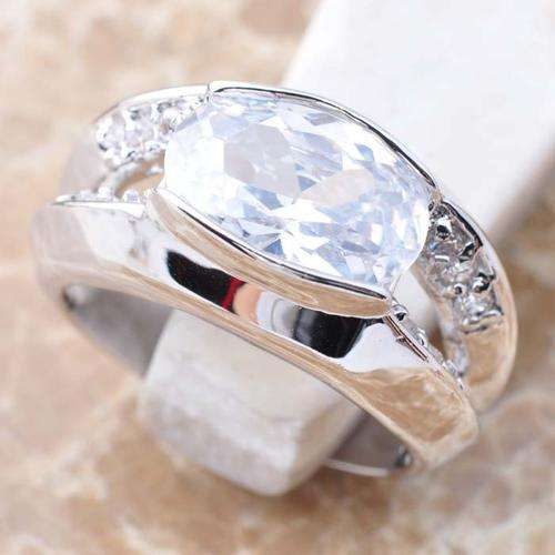 ***GORGEOUS AND NEW!!!***STUNNING WHITE TOPAZ STERLING SILVER SOLITAIRE RING!!!
