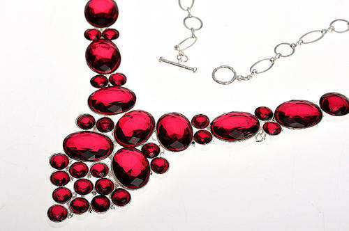 ****GORGEOUS!!****STUNNING GARNET NECKLACE!