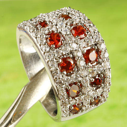 ***WOAW!!!***STUNNING GARNET AND TOPAZ STERLING SILVER RING!!!
