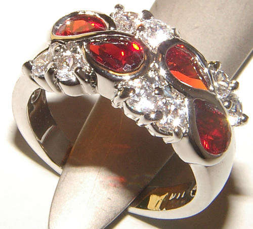 ***WOAW!!!***STUNNING GARNET WHITE GP RING!!!