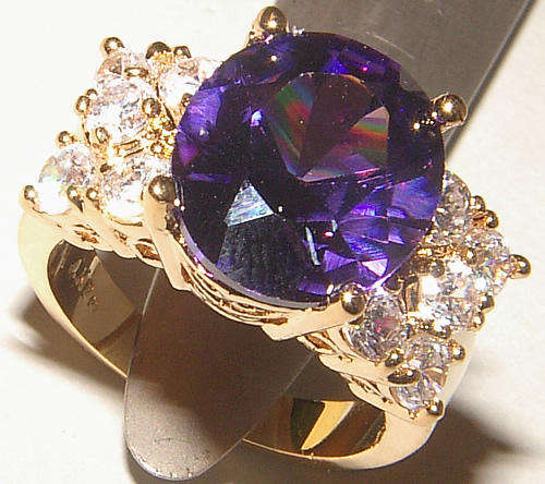 ***GORGEOUS!!***STUNNING SOLITAIRE RING!!!