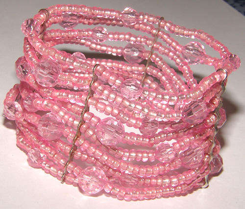 ***PRETTY AS A PICTURE!!*** MULTISTRAND LUCITE STRETCHY BRACELET!