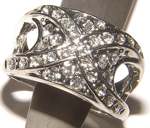 **SIZE P **BEAUTIFUL RHINESTONE ENCRUSTED DRESS RING - ***NEW!***