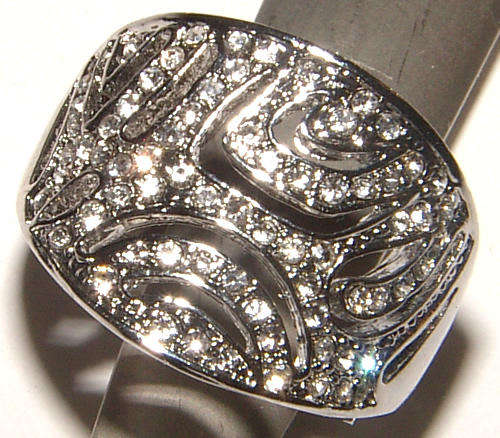 **SIZE R 1/2**BEAUTIFUL RHINESTONE ENCRUSTED DRESS RING - ***NEW!***