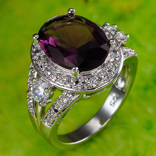 ***REDUCED!!!***STUNNING  AMETHYST STERLING SILVER RING!!!