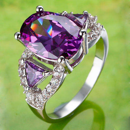 ***REDUCED!!!***STUNNING AMETHYST STERLING SILVER RING!!!