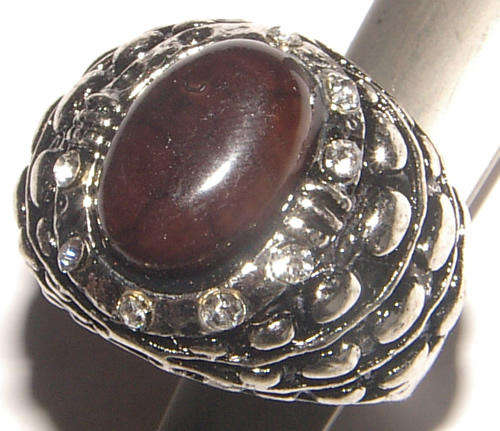 *** SIZE 7.5 *** VINTAGE STYLE IMITATION GEMSTONE DRESS RING - NEW!