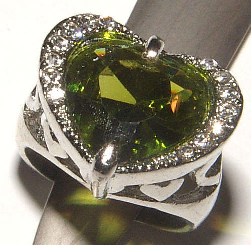 ***SIZE - 7 ***SPARKLING CARNIVAL DRESS RING - WOAW!!!