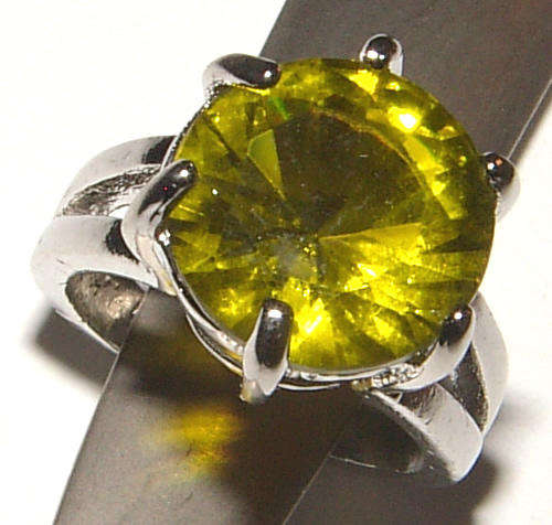 ***SIZE - 6 ***SPARKLING CARNIVAL DRESS RING - WOAW!!!