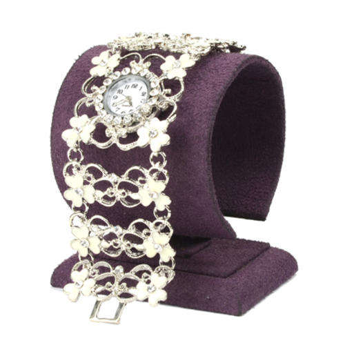 '''PERFECT ACCESSORY!''' SPARKLING RHINESTONE ENCRUSTED VINTAGE STYLE DRESS WATCH!