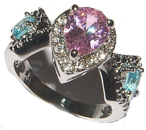 ***WOAW!!!***STUNNING SAPPHIRE AND TOPAZ GOLD FILLED RING!!!