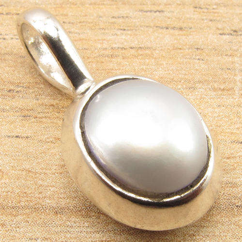IMPORTED FROM INDIA!! - GORGEOUS MABE PEARL STERLING SILVER PENDANT!!