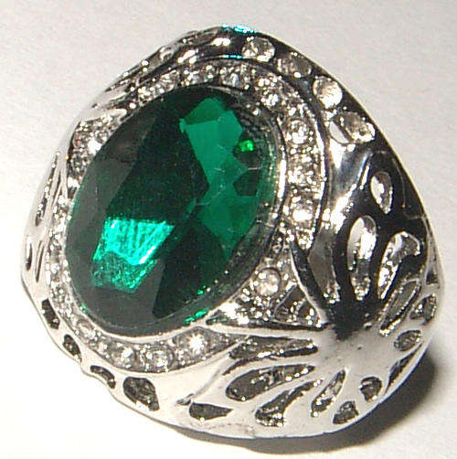 **SIZE 5.5 **GORGEOUS BOLD DRESS RING WITH LUCITE CRYSTAL AND RHINESTONES!