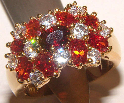 ***SIZE 7.25!!!***PRETTY GARNET WHITE GP CLUSTER RING!!!