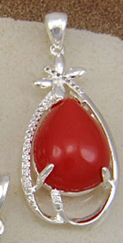 ***GORGEOUS AND NEW!!!***STUNNING RED AGATE IN STERLING SILVER PENDANT!!!